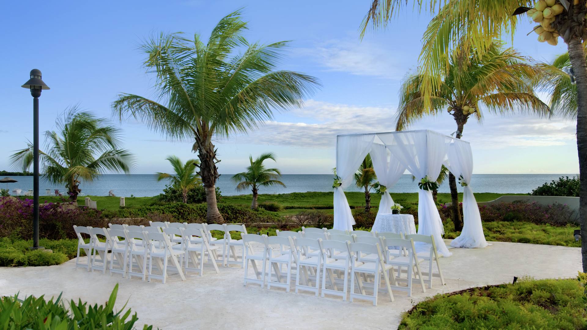 مراسم رومانسية خارجية