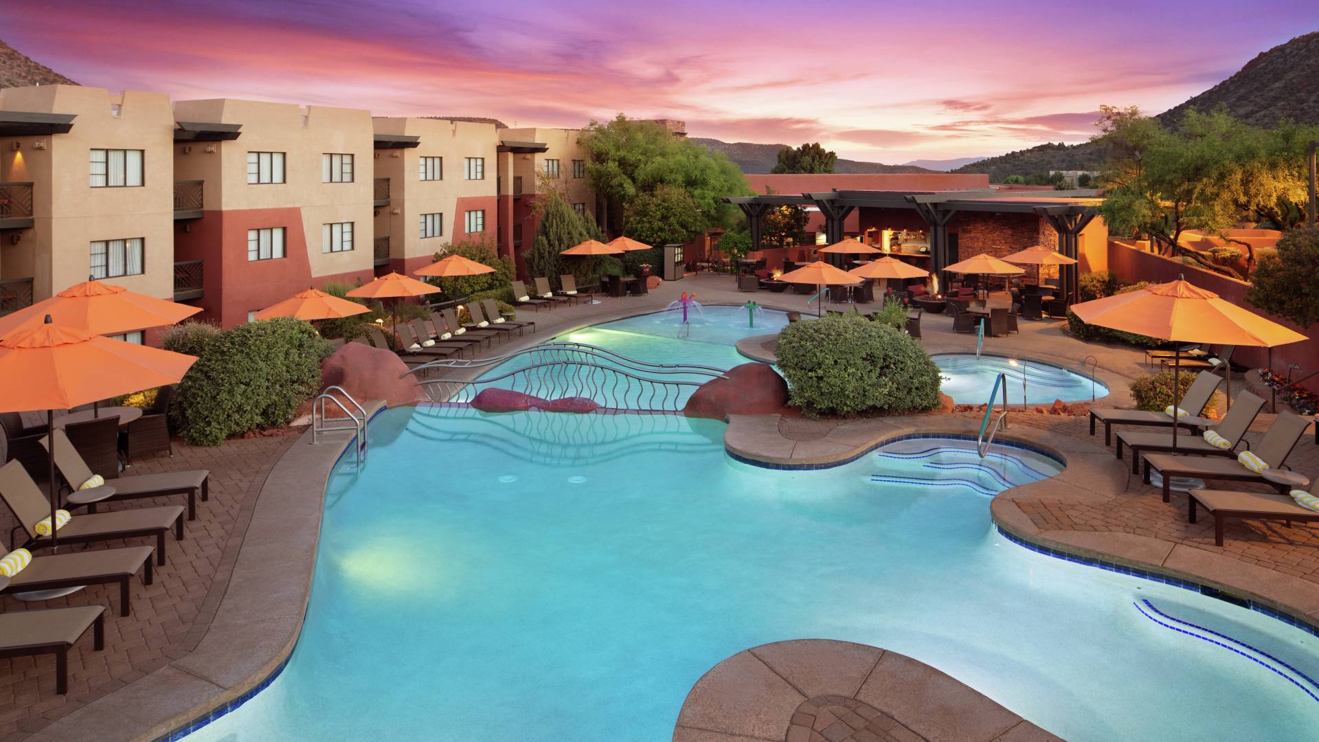 Cascades Pool