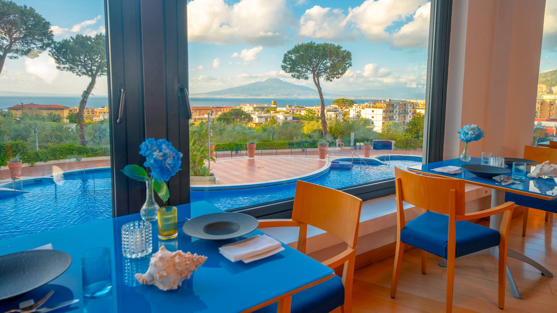 Sorrento restaurant dining room