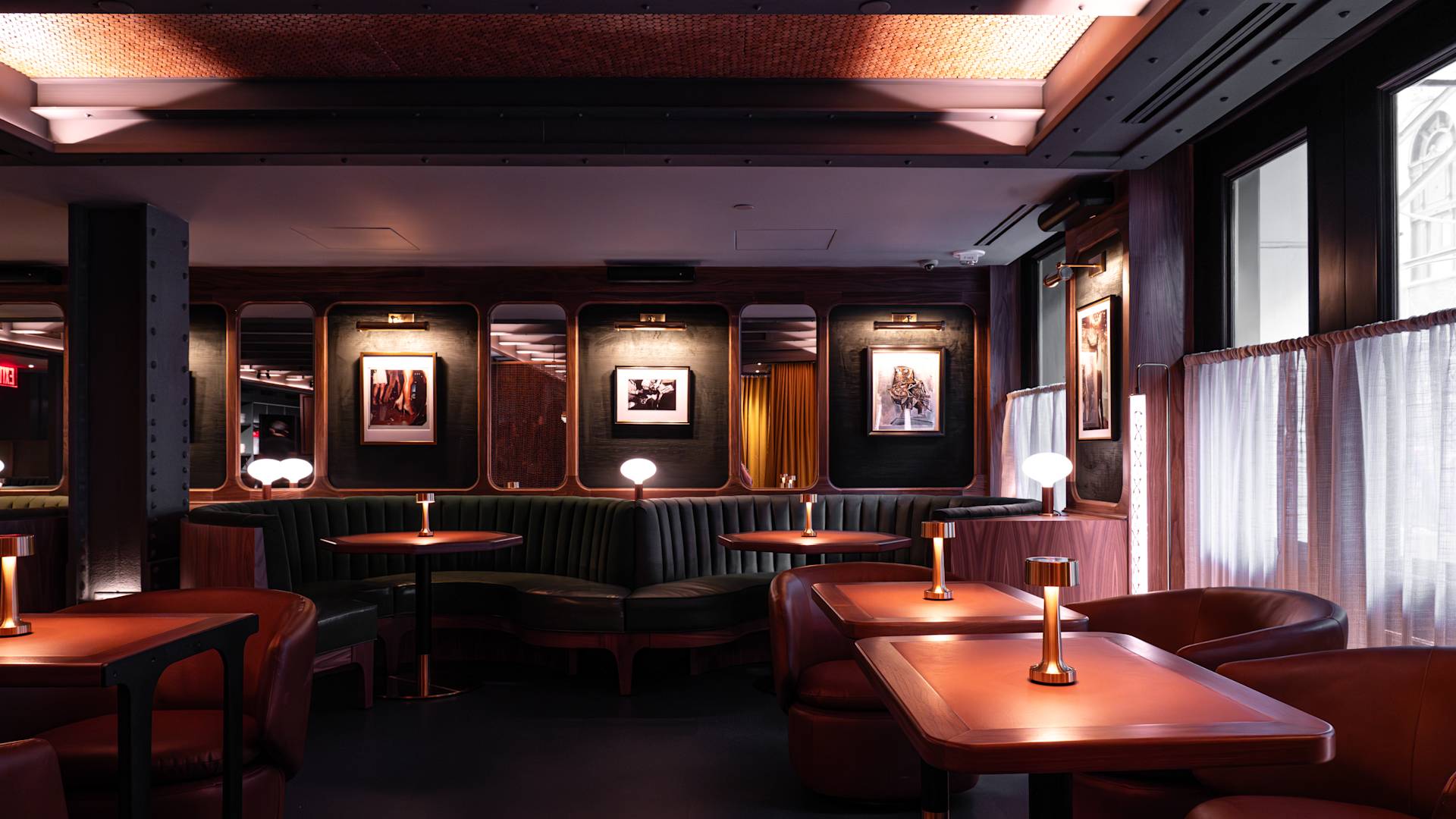 Intérieur de la volaille en bronze