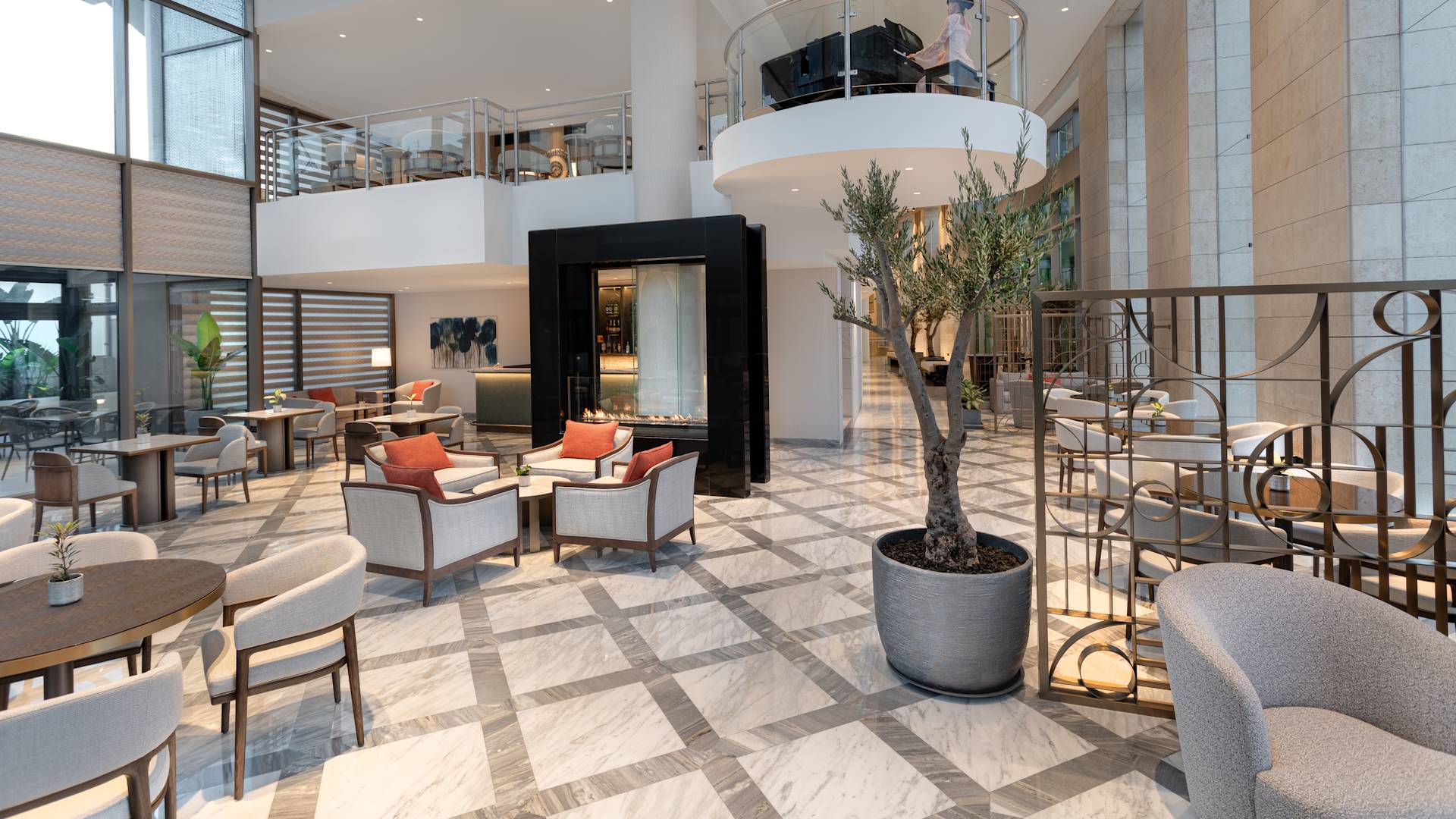 962 Bistro Dining Area