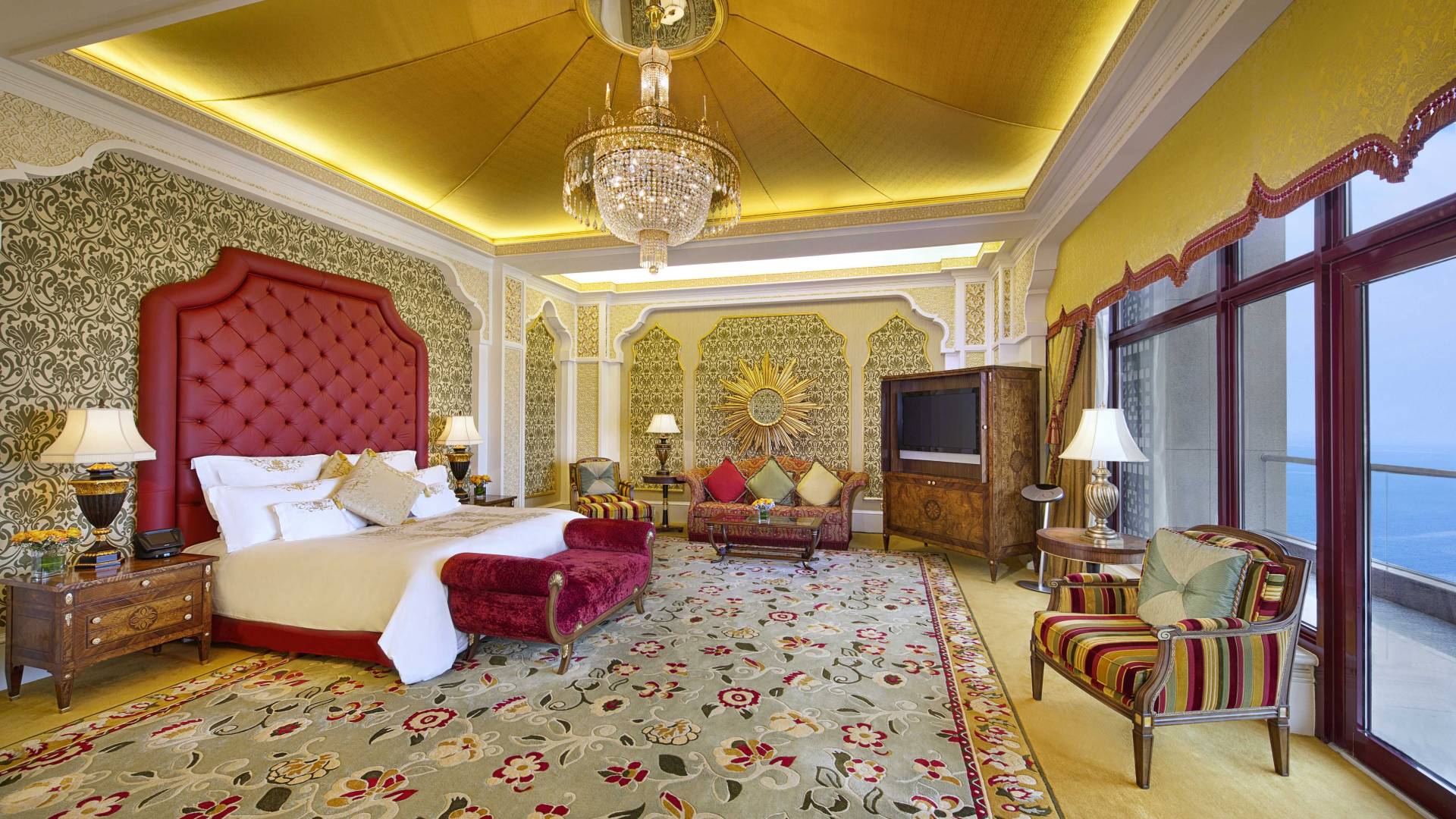 Royal Suite, Bedroom