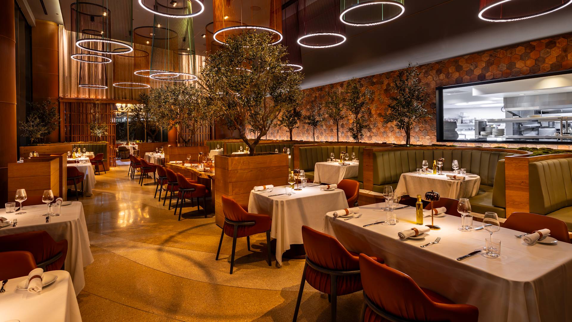 Zonă de luat masa la restaurantul Baldi