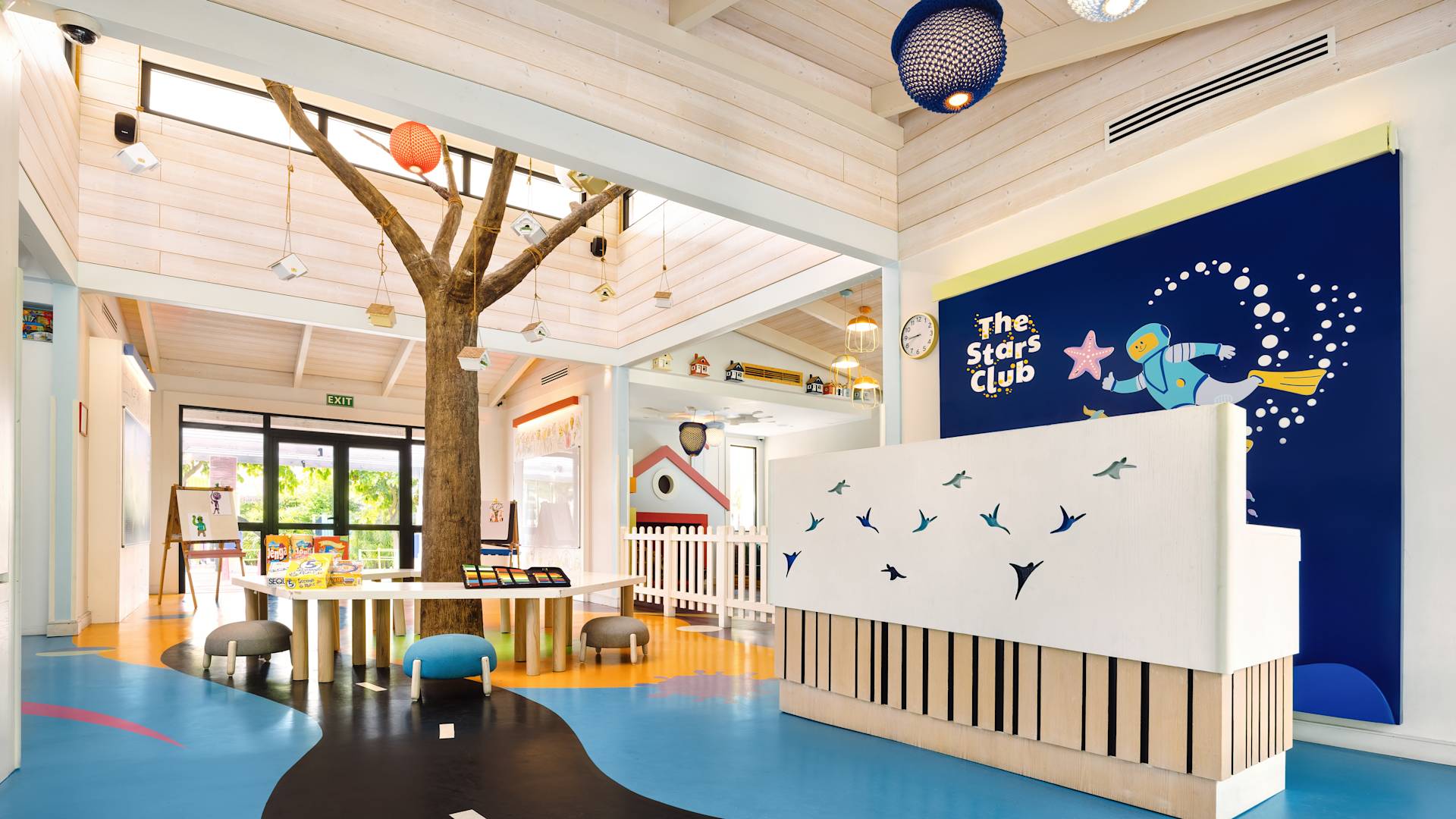 The Stars Club, Pusat Aktivitas Ramah Anak