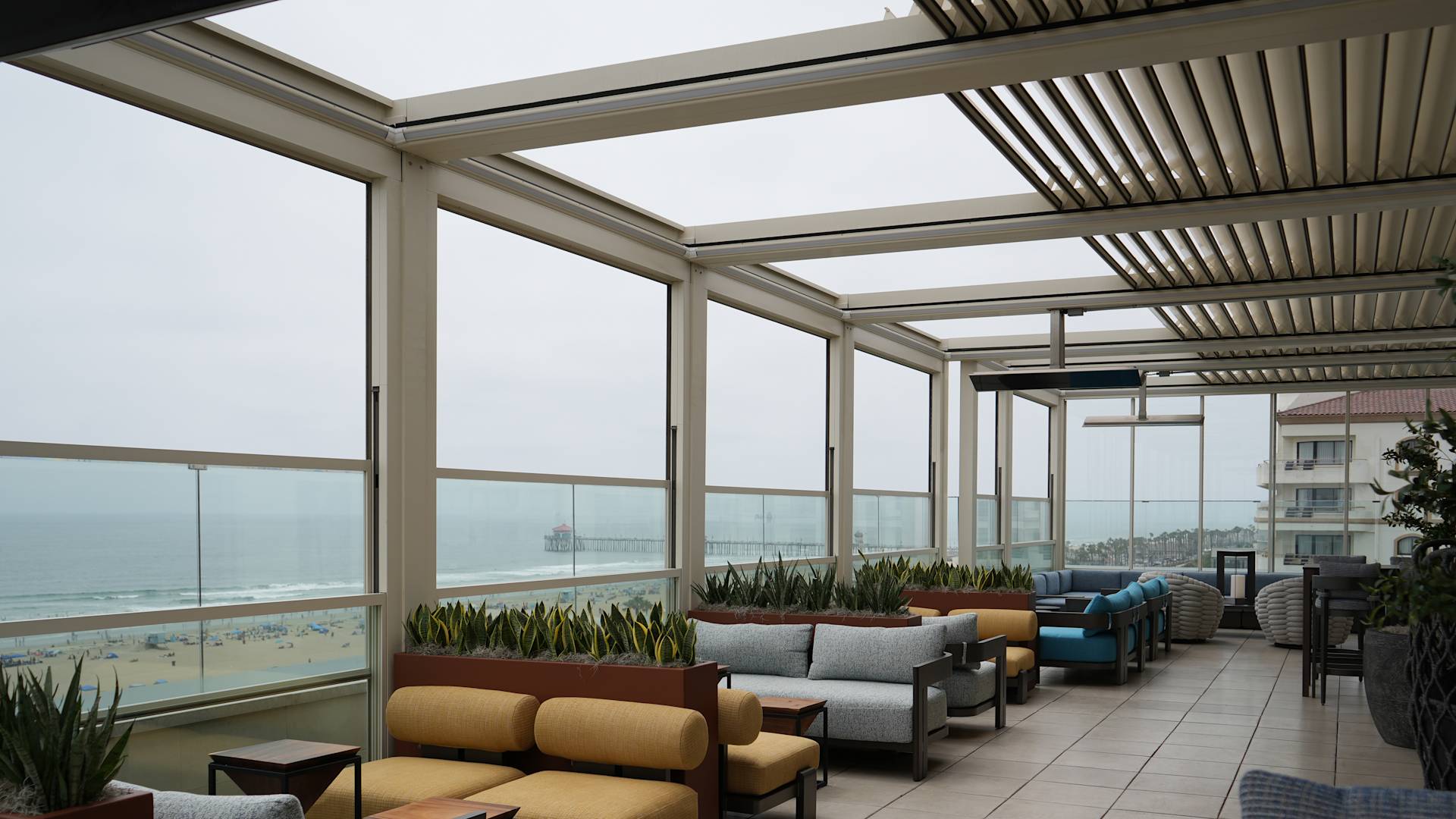 Offshore 9 Rooftop Lounge