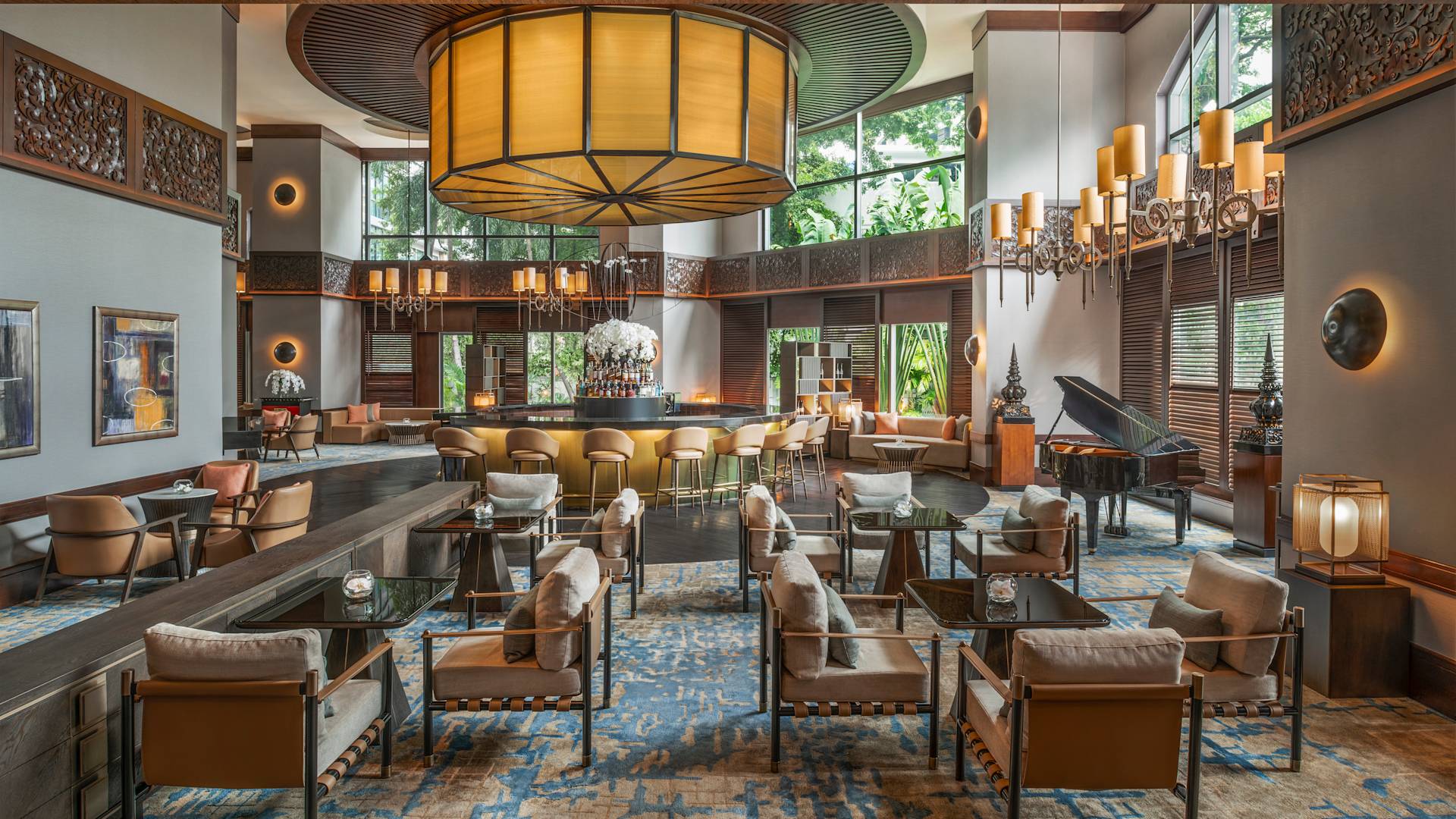 Diplomat Bar-transition