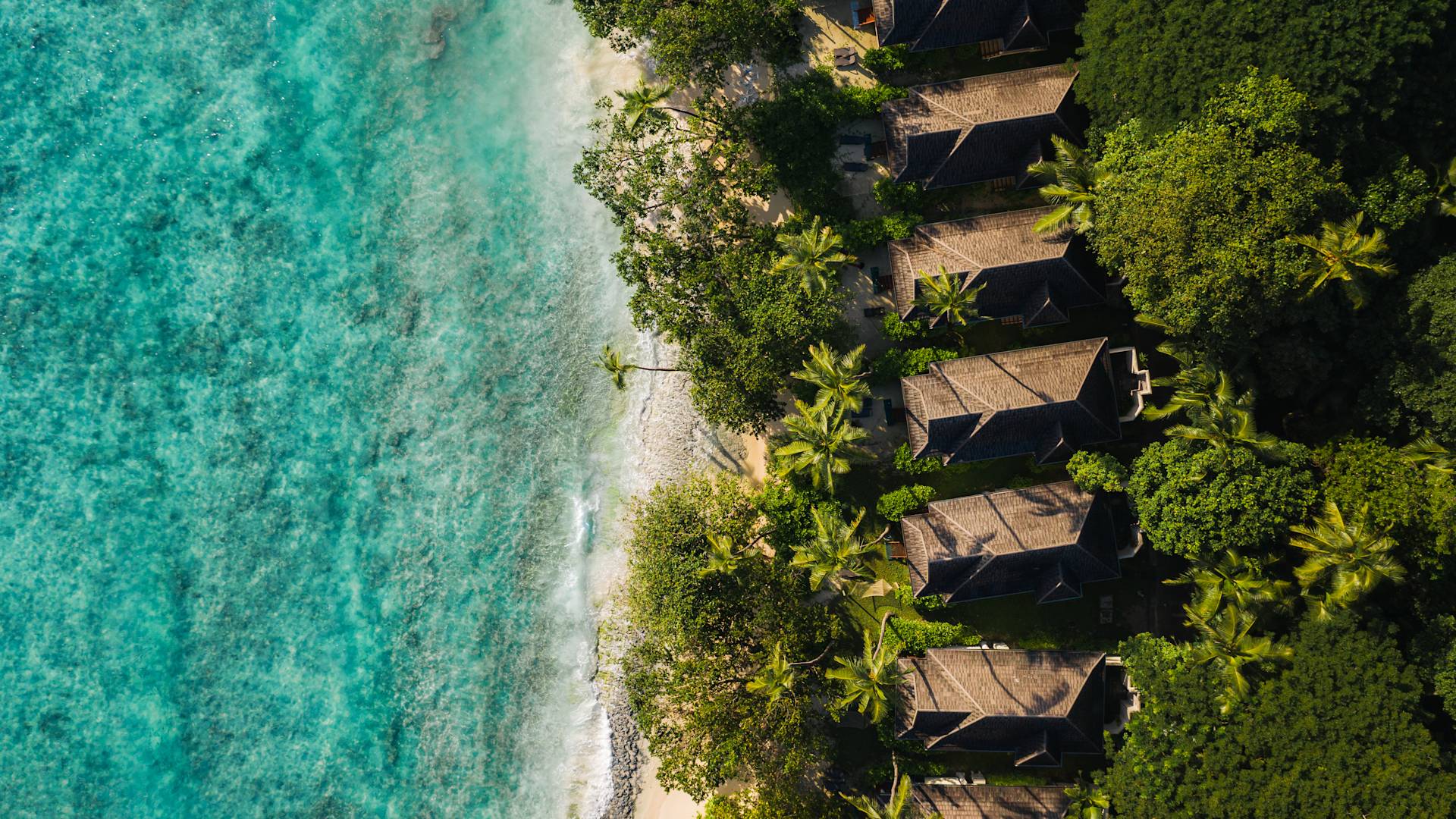 منظر جوي للمحيط لفيلا-انتقال