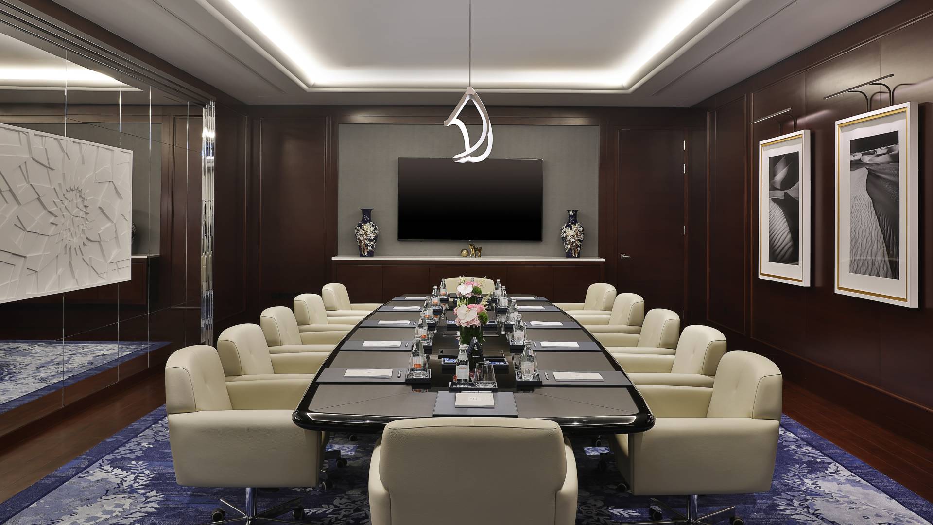 Meeting Room-transition
