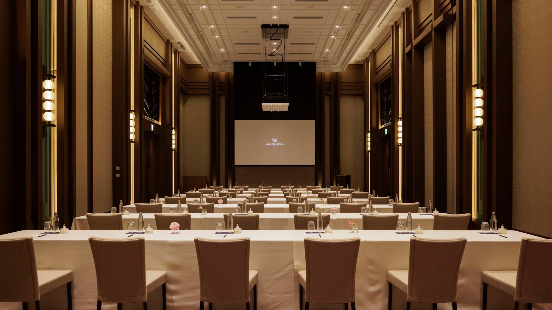 Penataan Ruang Kelas Park Ballroom-transisi-gaya sebelumnya