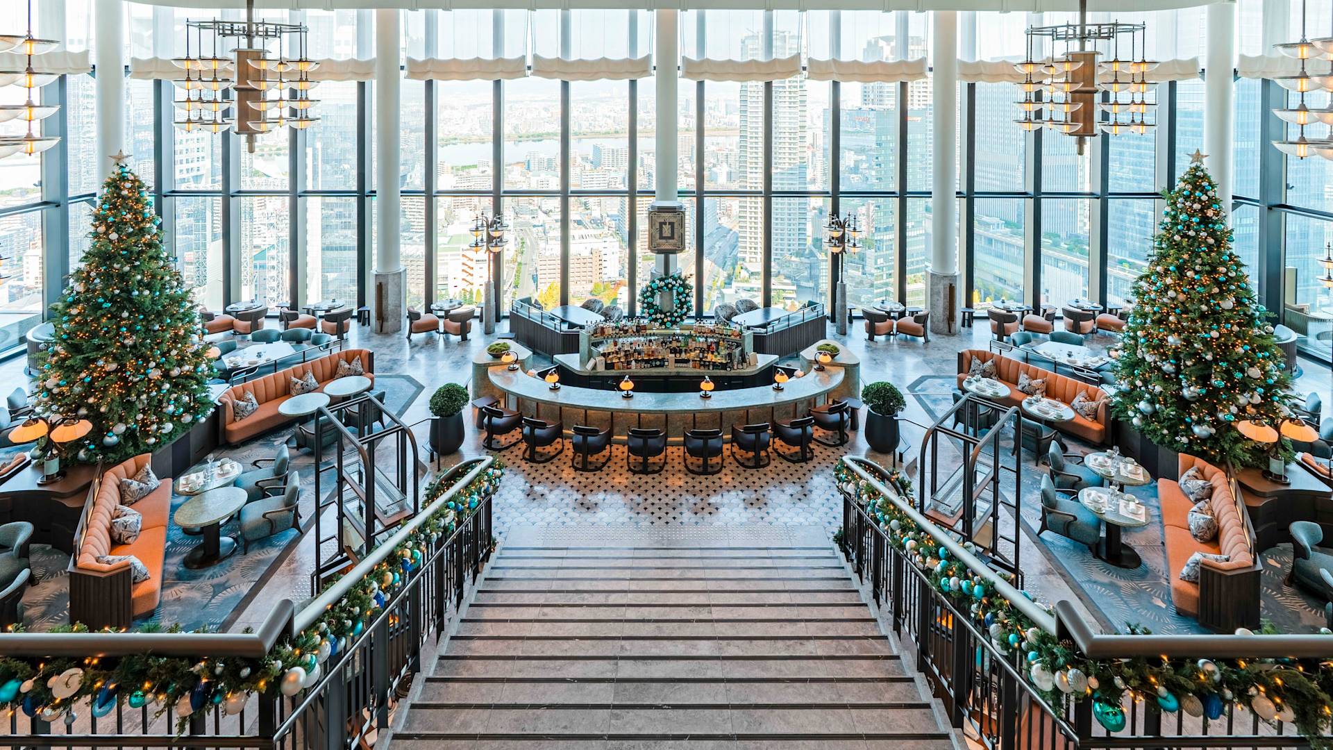 Restaurant Decorated for Chistmas-transition