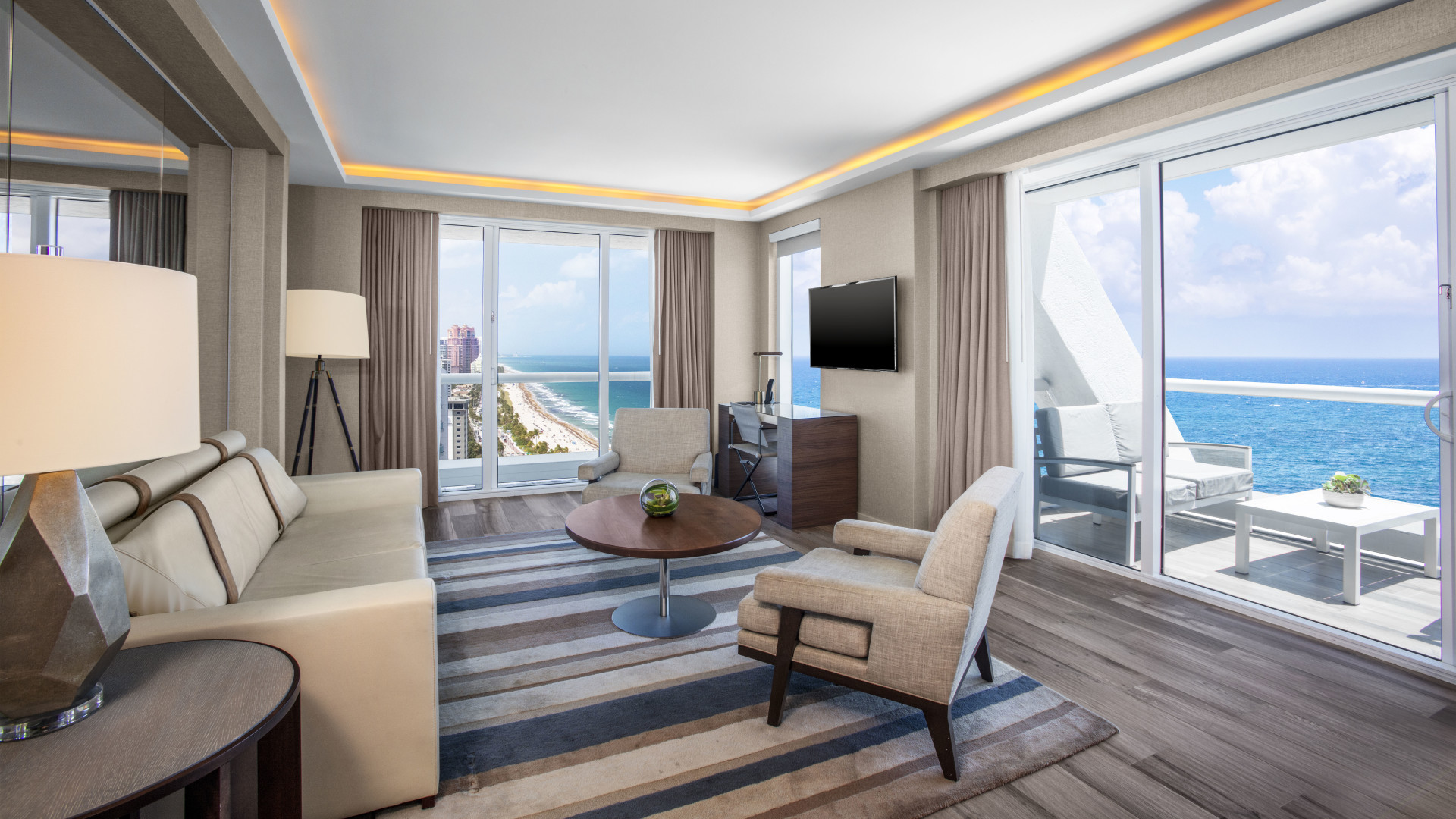 Oceanfront Living Room-transition-image
