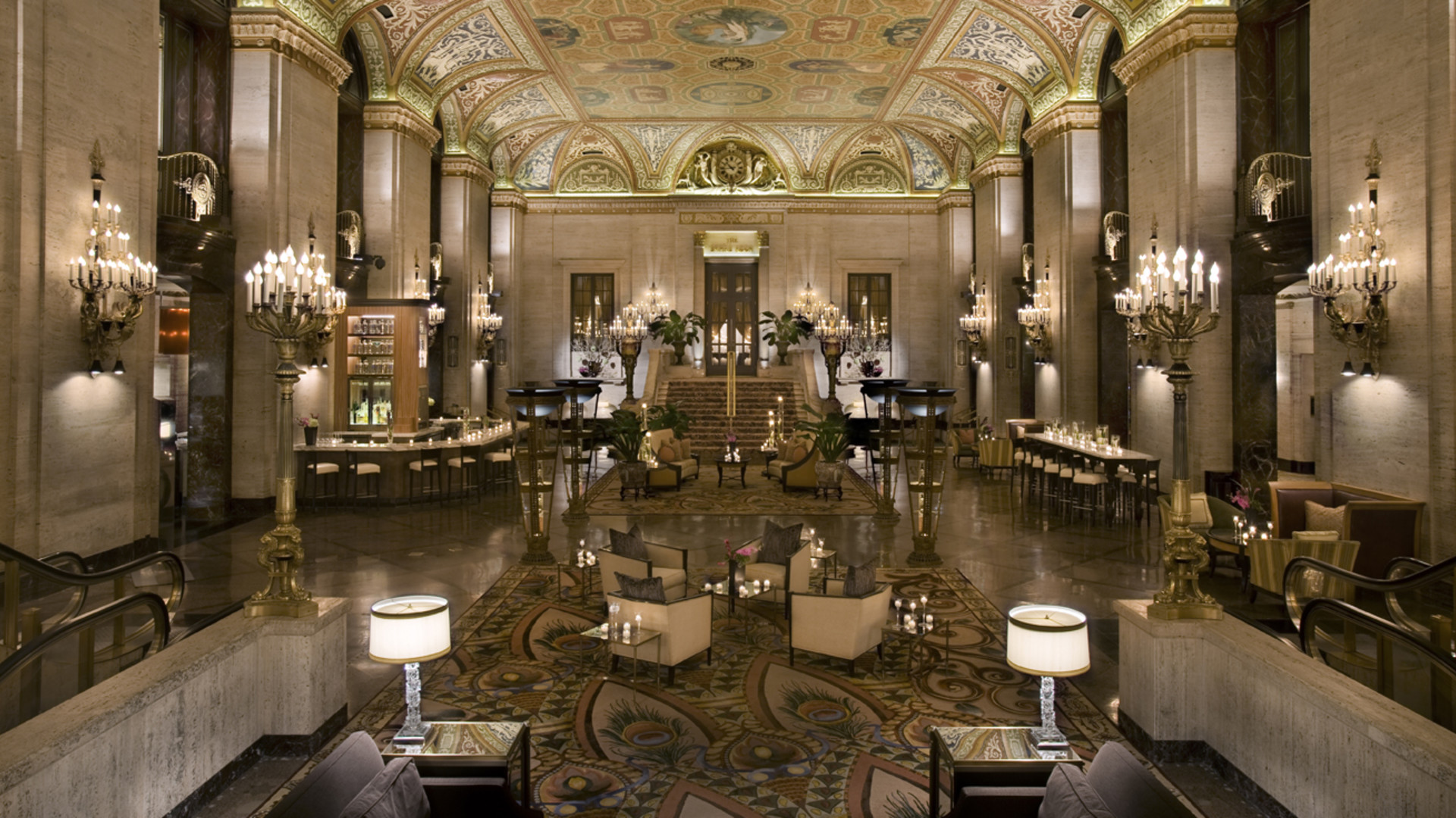 Lobby with High Ceilings and Decorative Lighting
