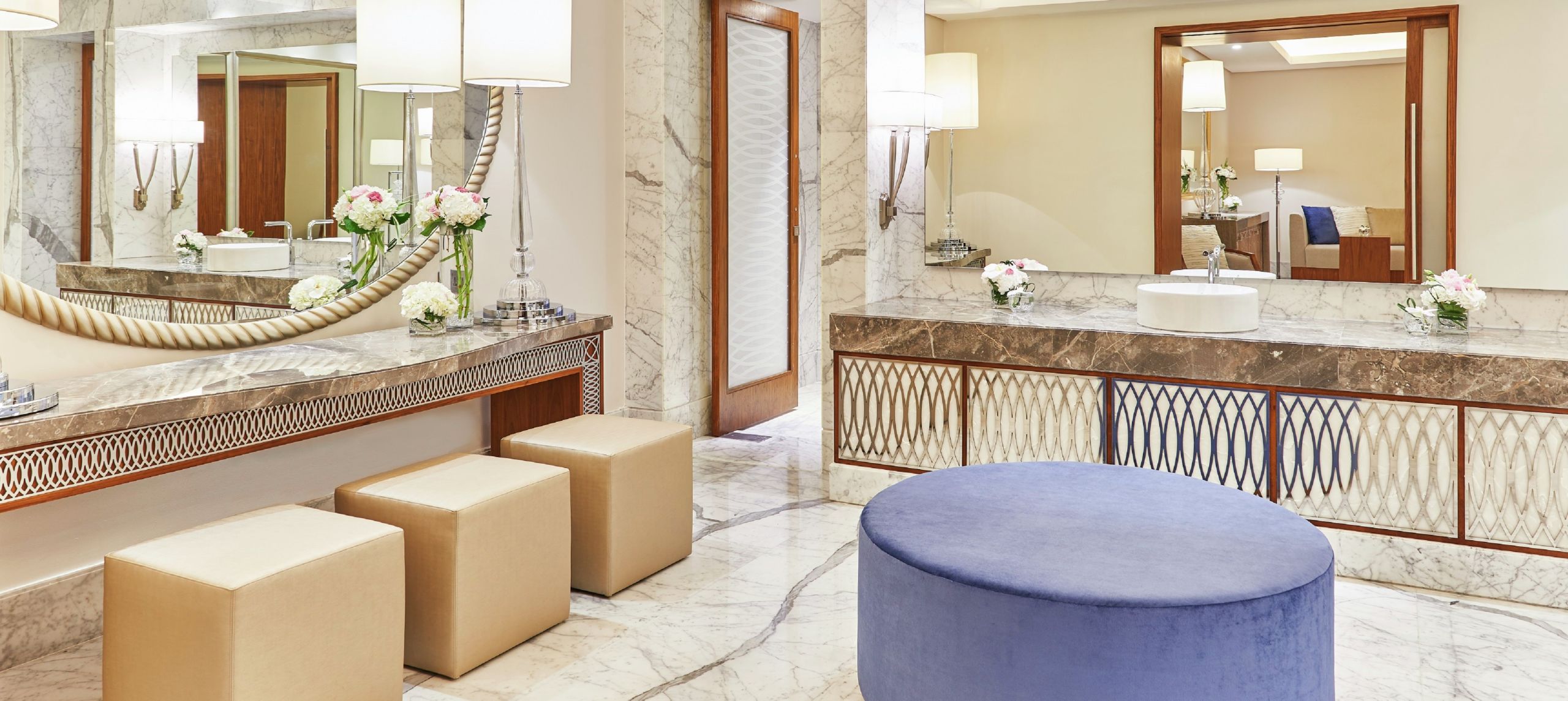Bridal Suite Vanity Area With Mirrors