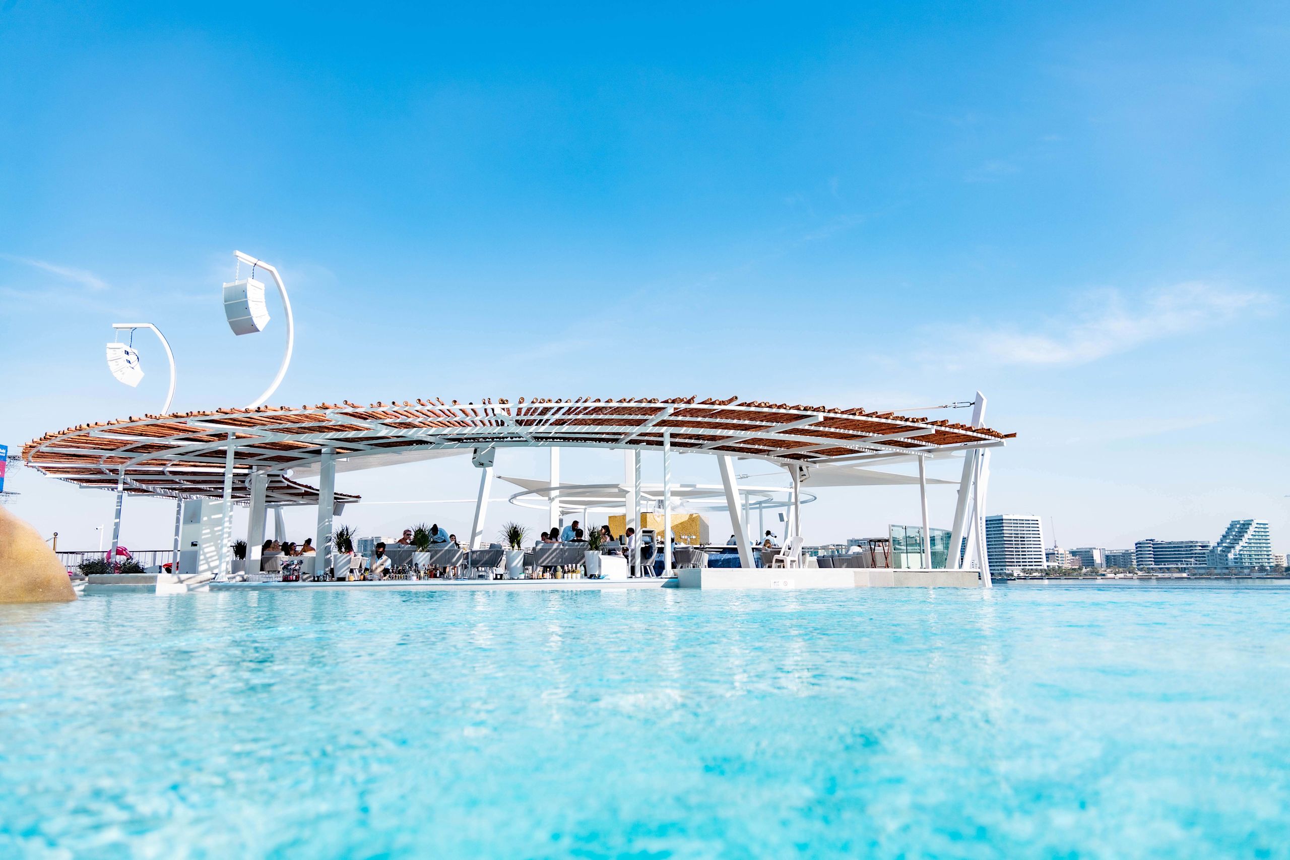 Espace piscine du Café del mar