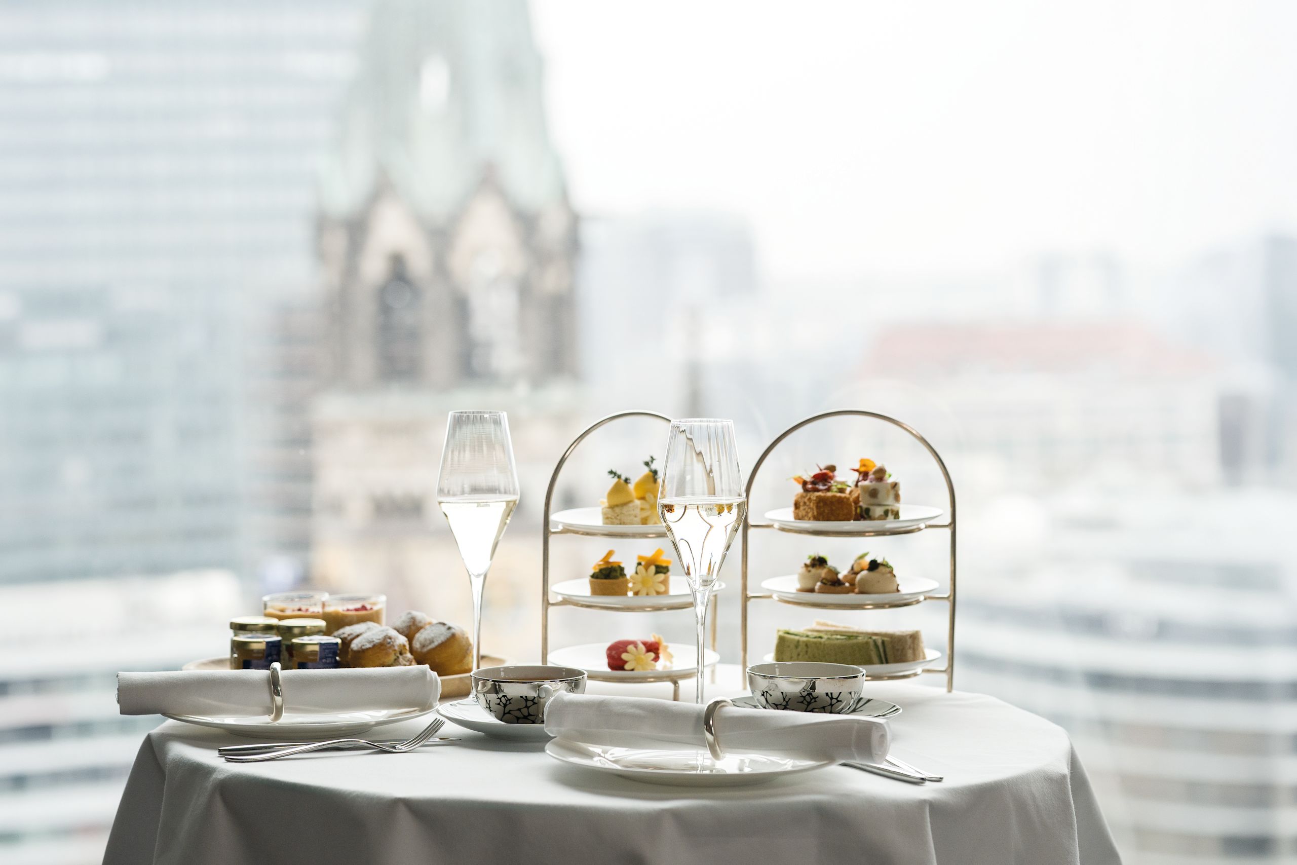 Waldorf Astoria Berlin | The Library