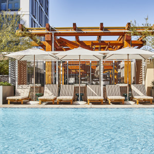 Los Angeles Hotel with Pool & Fitness Center