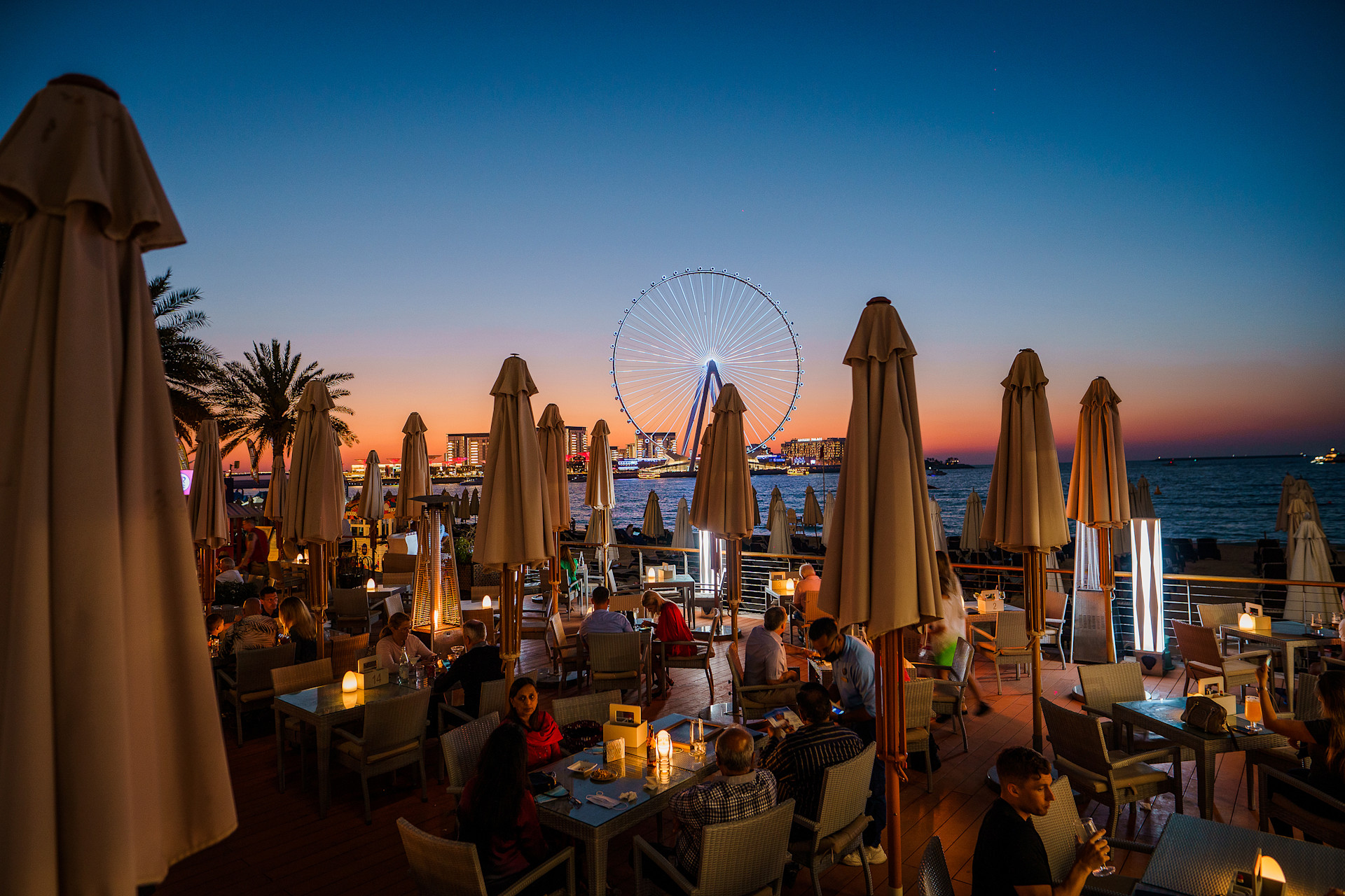 Dining & Drinks | Hilton Dubai Jumeirah UAE Beach Hotel
