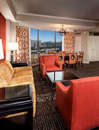 Deluxe Parlor Room