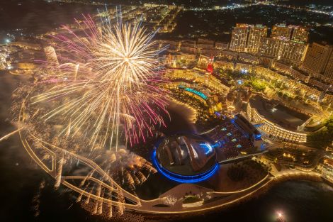 花火の上空からの眺め