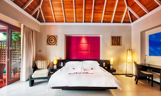 جناح بغرفة نوم في الفيلا