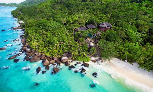 منظر جوي للواجهة الخارجية للفندق