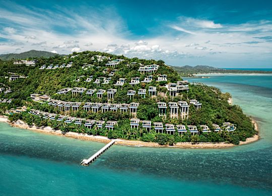 Vista panorâmica do exterior do hotel