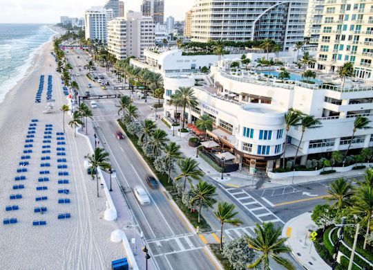 비치 하우스 포트로더데일, 힐튼 리조트 호텔 외관