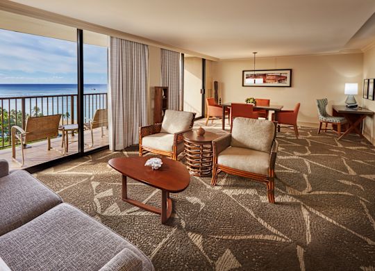 Diamond Head Tower 2 Bedroom Suite Parlor