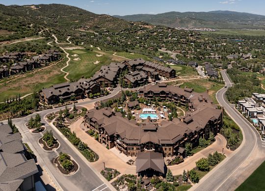 aerial view of hotel exterior