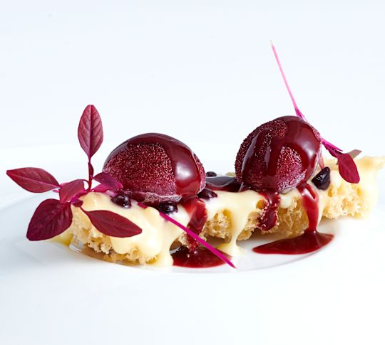 Makanan Penutup Restoran Spectrum