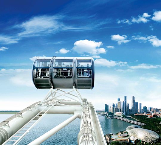 Persone in viaggio a Singapore