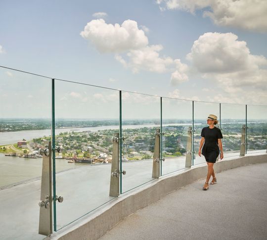 Vue Orleans Riverwalk