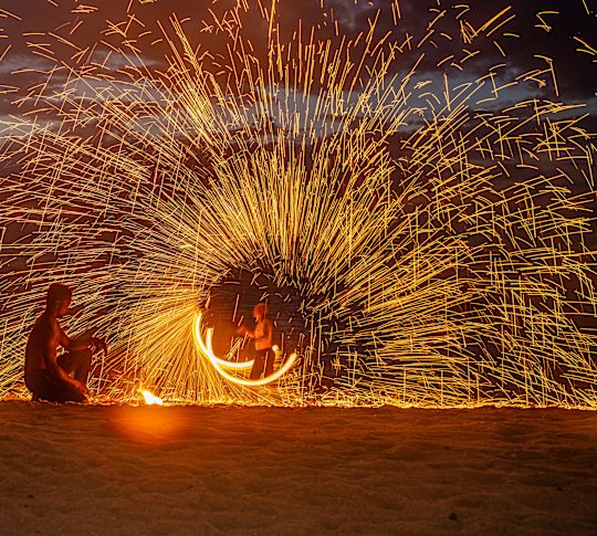 Fire Eaters Performance sur la plage