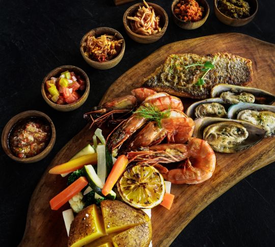 Eight Degrees South, Hidangan Laut