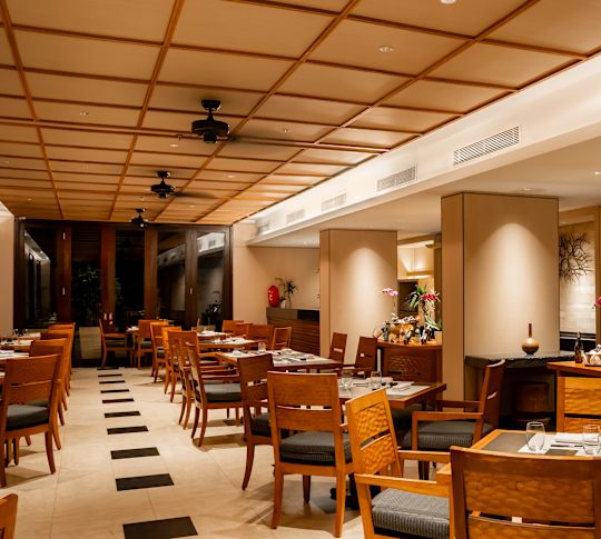 Área de comedor del restaurante RIN