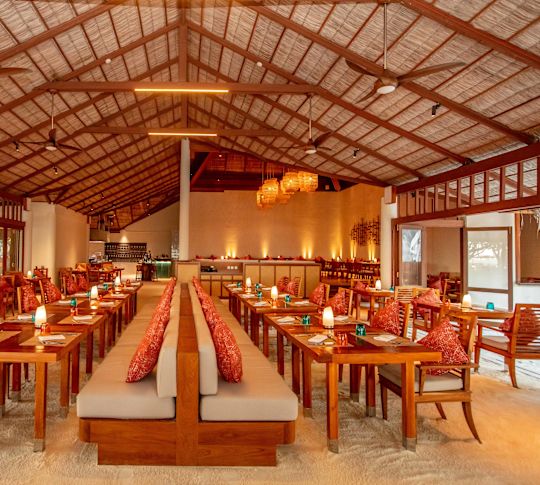 レストラン「アトール・マーケット」の全景