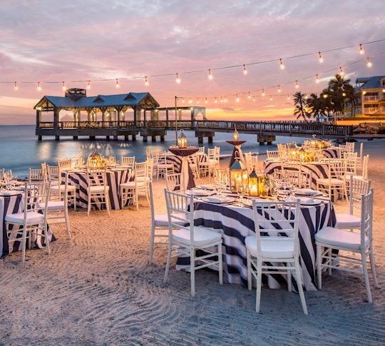 瑞奇度假酒店前台