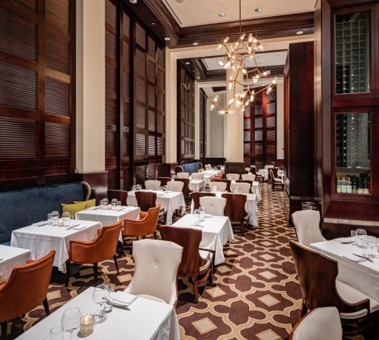 Diplomat Prime Restaurant dining room-transition