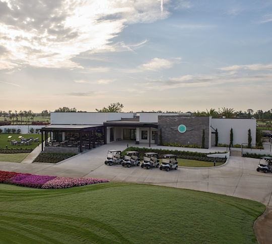 Area Lapangan di Lapangan Golf Aileron dengan Keranjang