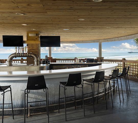 Wet Whistle Bar avec vue sur la plage