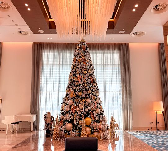 Éclairage du sapin de Noël