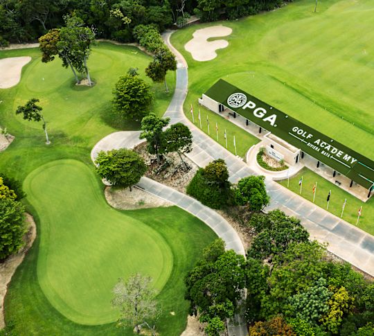 Bâtiment PGA et terrain de golf