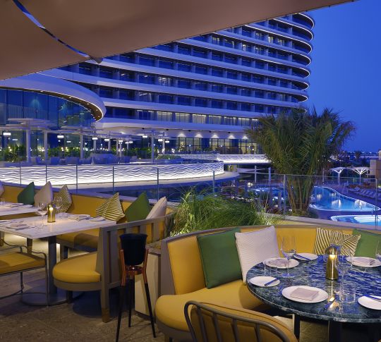 Scarpetta, Outdoor Dining-transition
