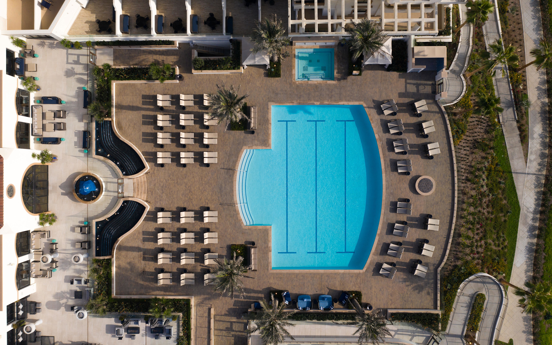 Offshore 9 Rooftop Lounge (Hilton Waterfront) photo 9