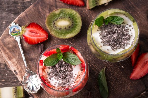 Strawberry and Kiwi Cornucopia Dessert Dishes