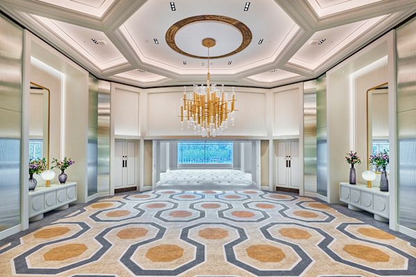 Meeting space - ballroom, empty