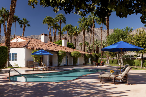 Hacienda Suite outdoor pool with mountain landscape in the distance