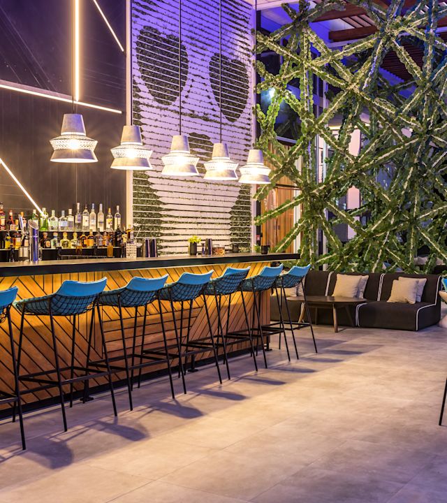 St.Tropez shot of bar and decorations