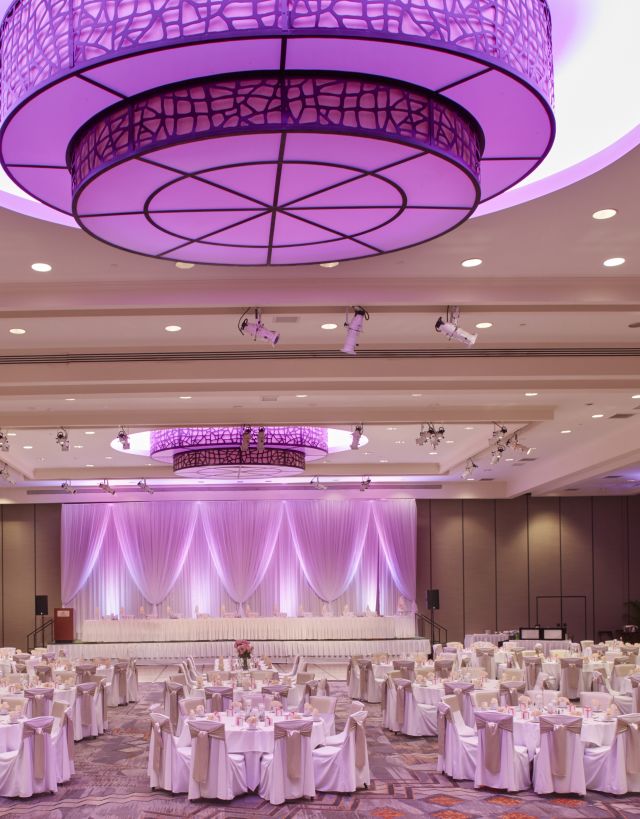 Tapa Ballroom Pink Lighting Table Setup