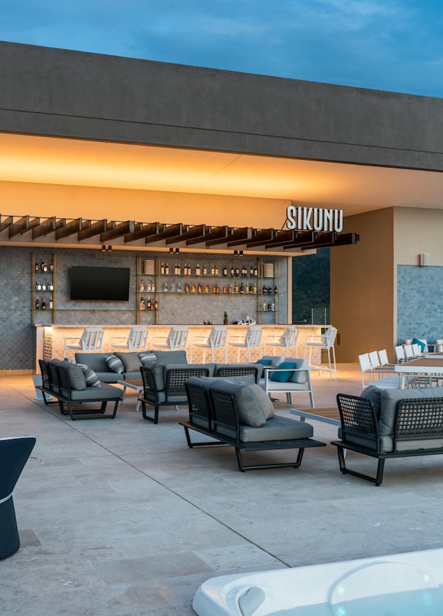 Outdoor Bar Lounge